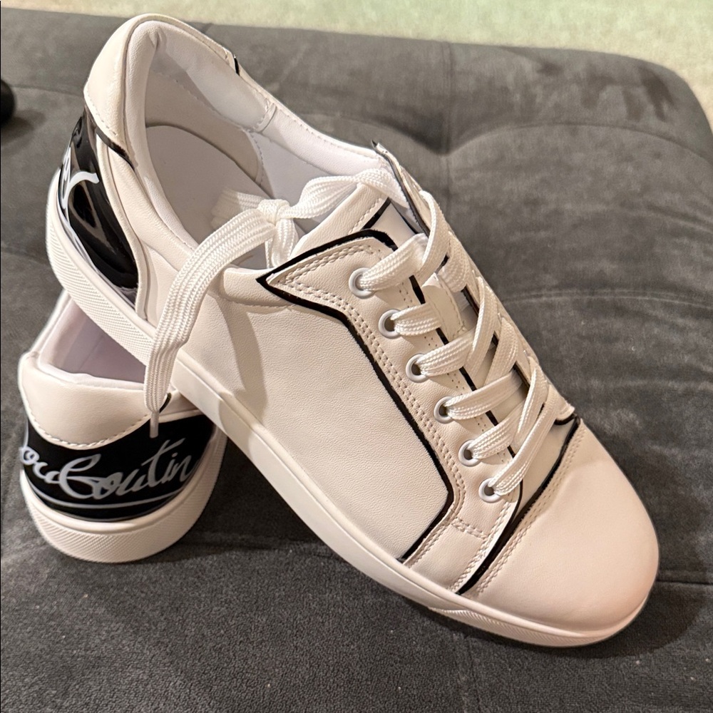 Christian Louboutin White Leather Low-Top Sneakers with Black Heel Panel - Picture 6 of 7